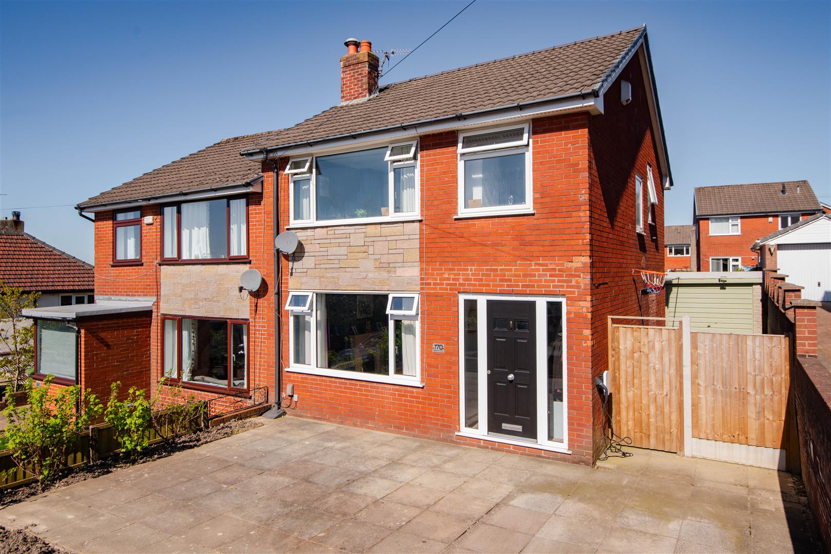 3 bed property in Brownlow Road, Bolton